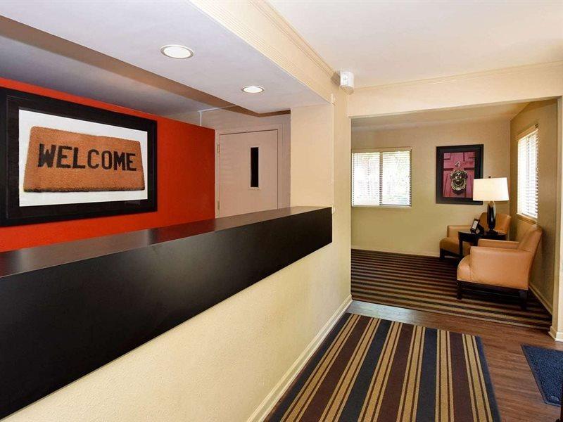 Suburban Studios Copley Akron West Ngoại thất bức ảnh