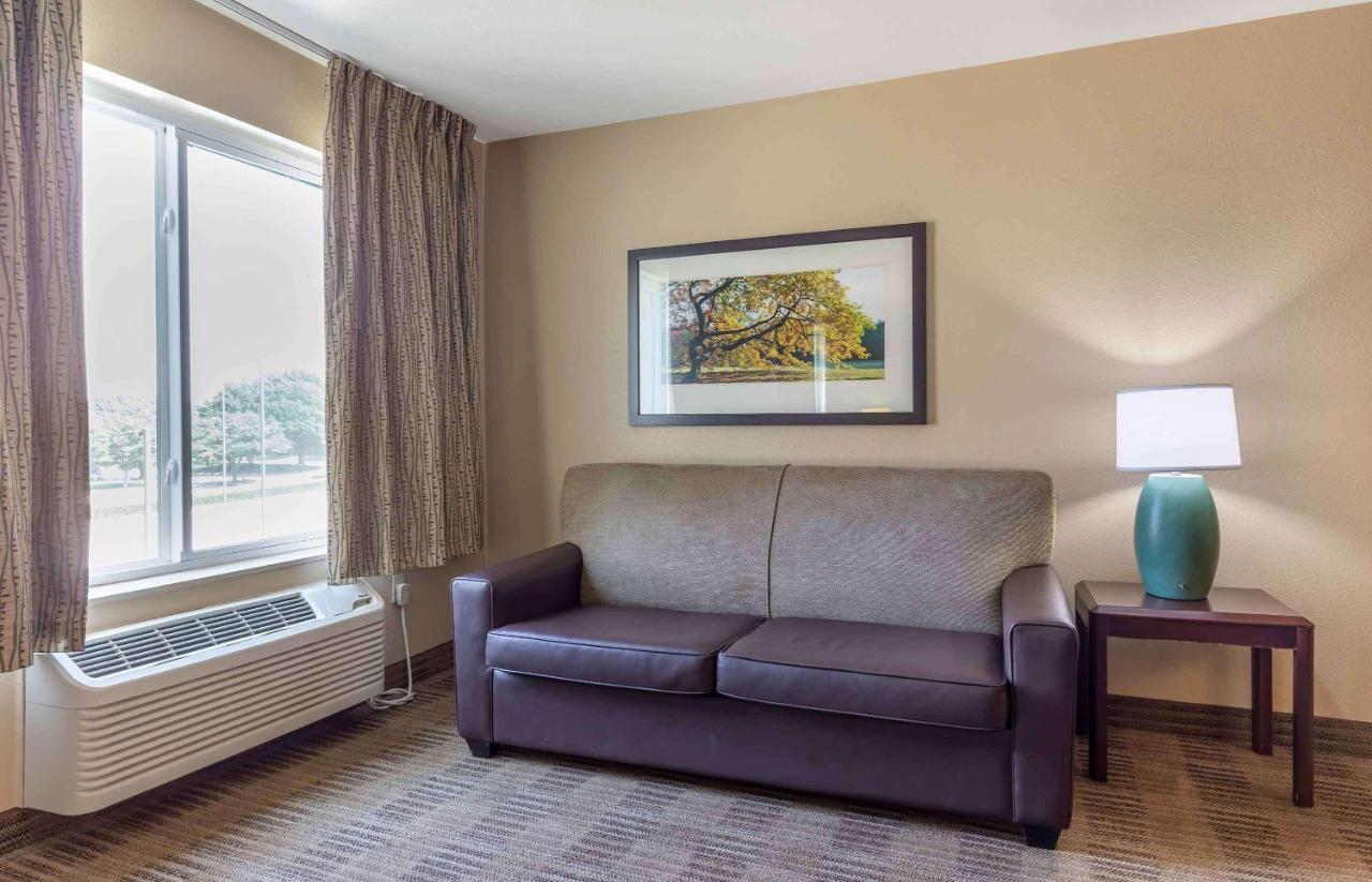 Suburban Studios Copley Akron West Ngoại thất bức ảnh