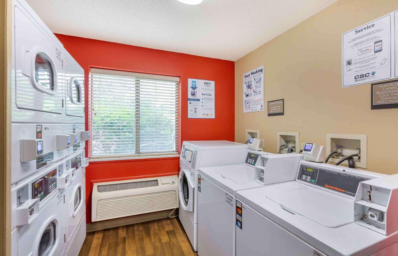 Suburban Studios Copley Akron West Ngoại thất bức ảnh