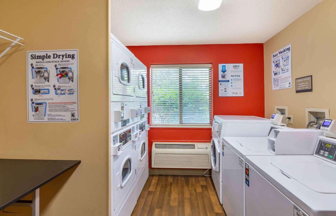 Suburban Studios Copley Akron West Ngoại thất bức ảnh
